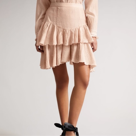 Ted Baker Alegria Tiered Lace Handkerchief Hem Skirt in Light Pink (2/M) - Picture 13 of 14